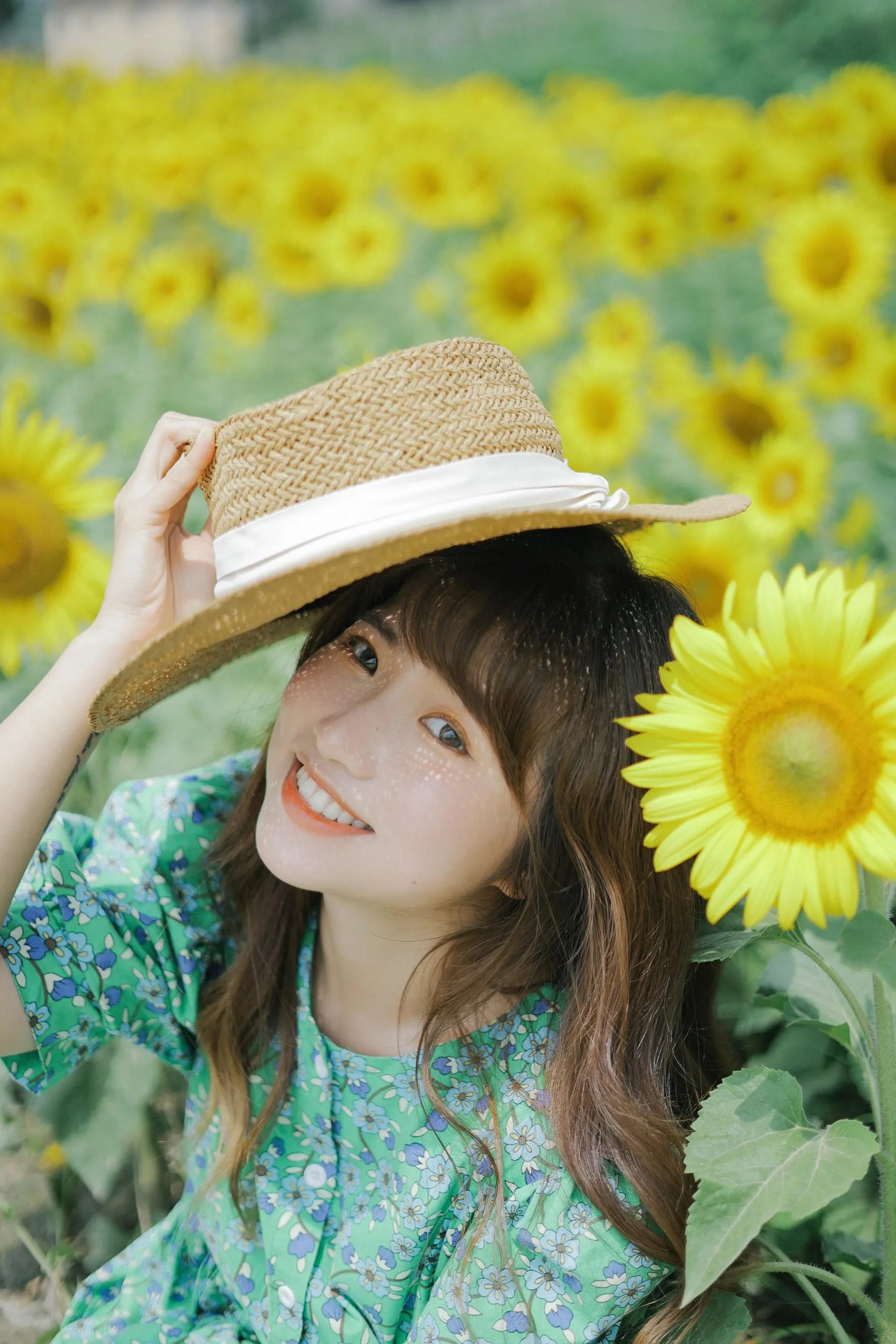 [YITUYU艺图语]2022.07.12 向日葵的夏日 蓝胖子- [33P]插图2